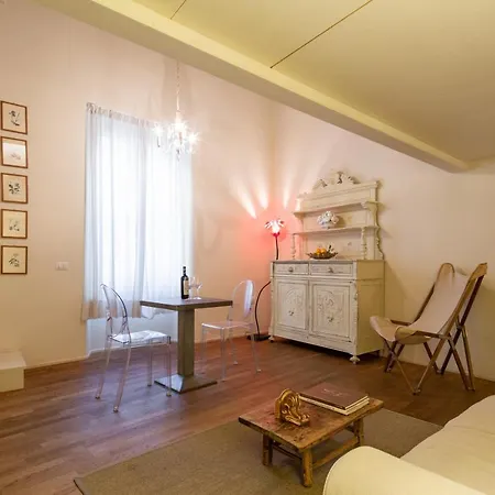 Apartment Uffizi B